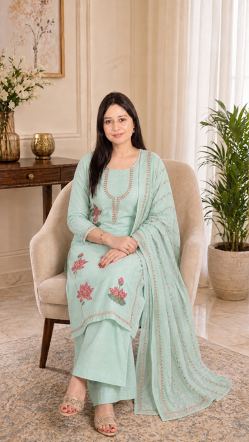 Elegant Green Linen Shimmer Suit Set with Floral Embroidery & Dupatta